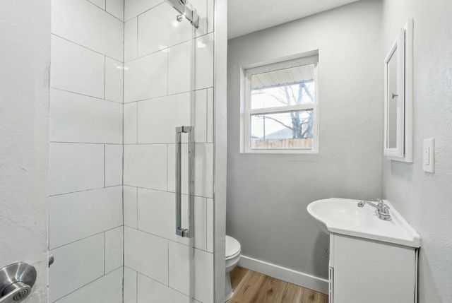 10716 Balm Of Gilead, Armona, CA 93202