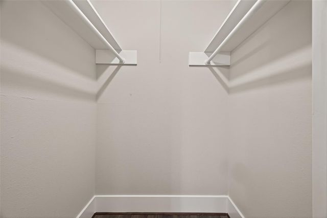 9623 Meadowglen Lane, Houston, TX 77063