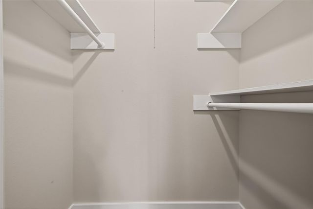 9623 Meadowglen Lane, Houston, TX 77063