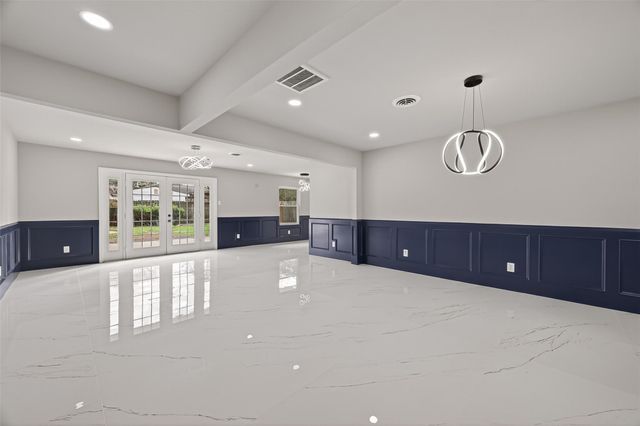 9623 Meadowglen Lane, Houston, TX 77063