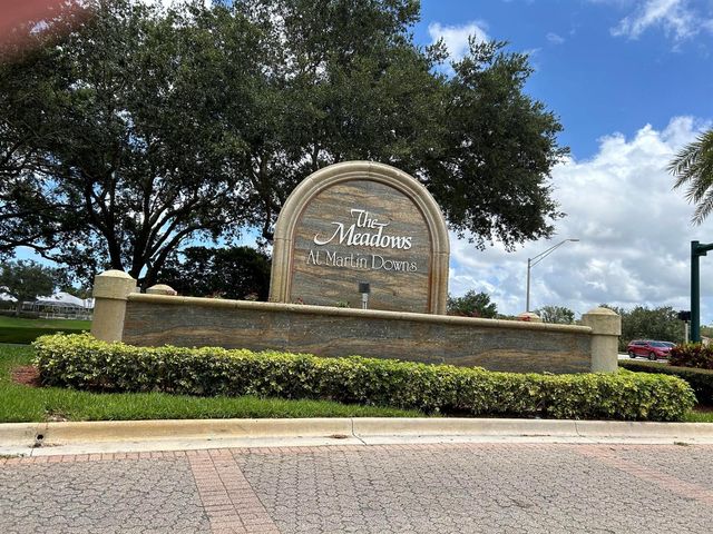 2807 SW LAKEMONT Place 1, Palm City, FL 34990