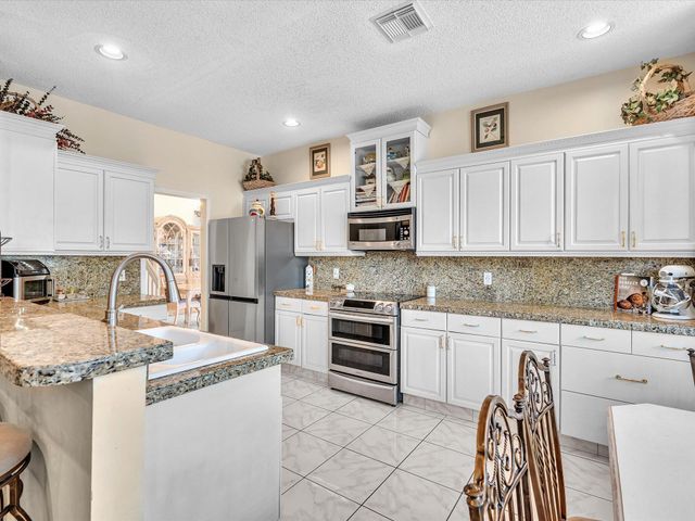 17923 SW 2nd Street, Pembroke Pines, FL 33029