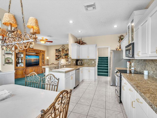 17923 SW 2nd Street, Pembroke Pines, FL 33029