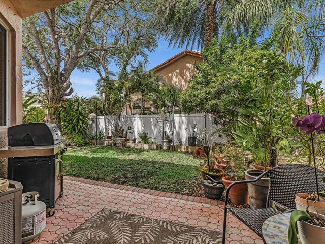 17923 SW 2nd Street, Pembroke Pines, FL 33029