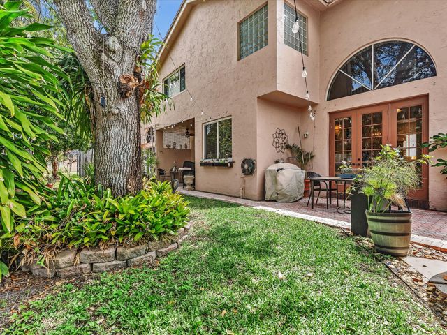 17923 SW 2nd Street, Pembroke Pines, FL 33029