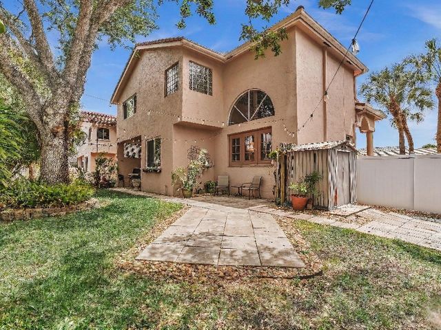17923 SW 2nd Street, Pembroke Pines, FL 33029