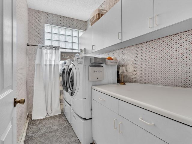 17923 SW 2nd Street, Pembroke Pines, FL 33029