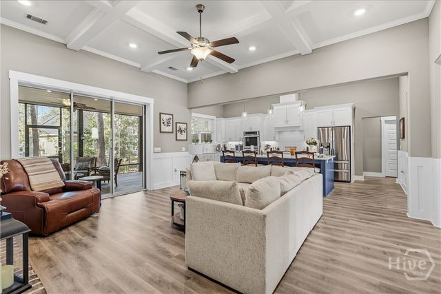 542 Linkside Lake Drive, Richmond Hill, GA 31324