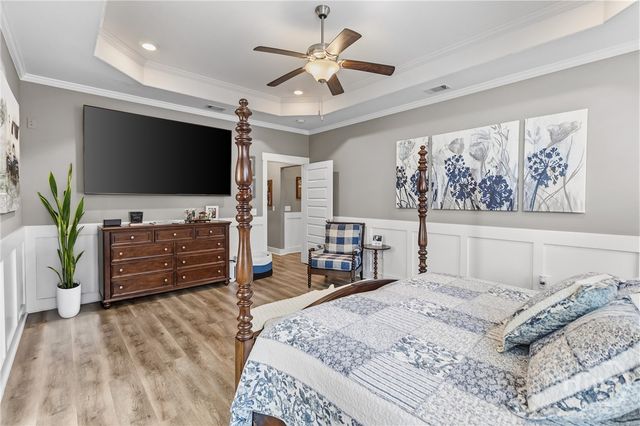 542 Linkside Lake Drive, Richmond Hill, GA 31324