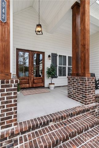 542 Linkside Lake Drive, Richmond Hill, GA 31324