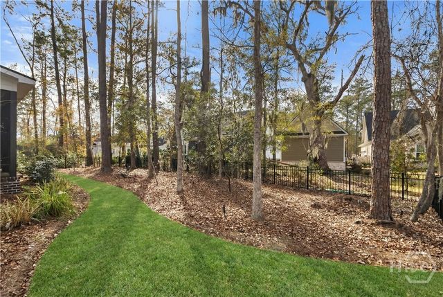 542 Linkside Lake Drive, Richmond Hill, GA 31324