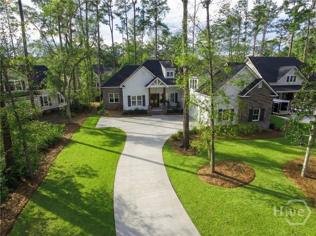 542 Linkside Lake Drive, Richmond Hill, GA 31324