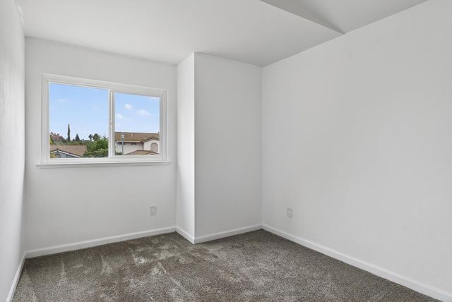 8064 Kingsdale Way, Sacramento, CA 95823