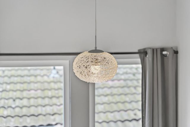 8064 Kingsdale Way, Sacramento, CA 95823