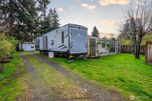 25460 111th Avenue SE, Kent, WA 98030