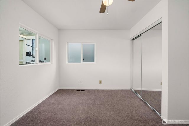 25460 111th Avenue SE, Kent, WA 98030