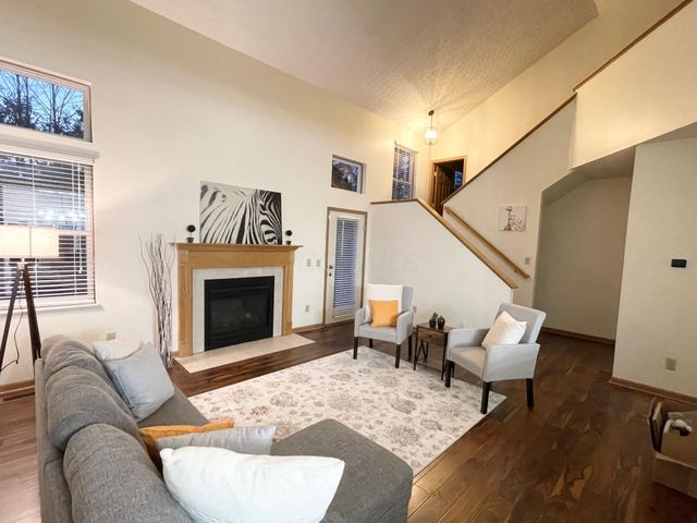 9339 Prestwick Green Drive, Columbus, OH 43240