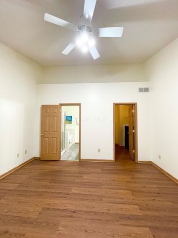 9339 Prestwick Green Drive, Columbus, OH 43240