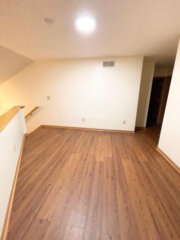 9339 Prestwick Green Drive, Columbus, OH 43240