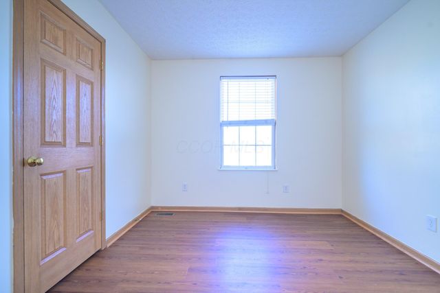 9339 Prestwick Green Drive, Columbus, OH 43240