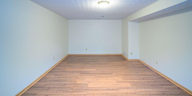 9339 Prestwick Green Drive, Columbus, OH 43240