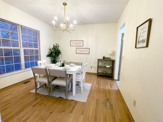 9339 Prestwick Green Drive, Columbus, OH 43240