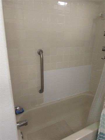 1013 LAKE AVOCA COURT, Tarpon Springs, FL 34689