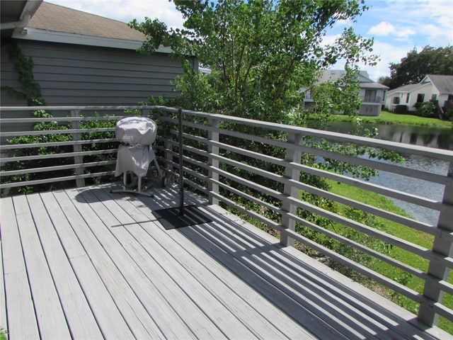 1013 LAKE AVOCA COURT, Tarpon Springs, FL 34689