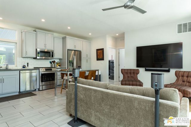 408 Kona Lane, Palm Springs, CA 92264
