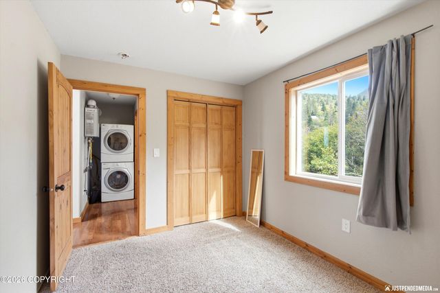 9321 Snow Bear Drive, Anchorage, AK 99516