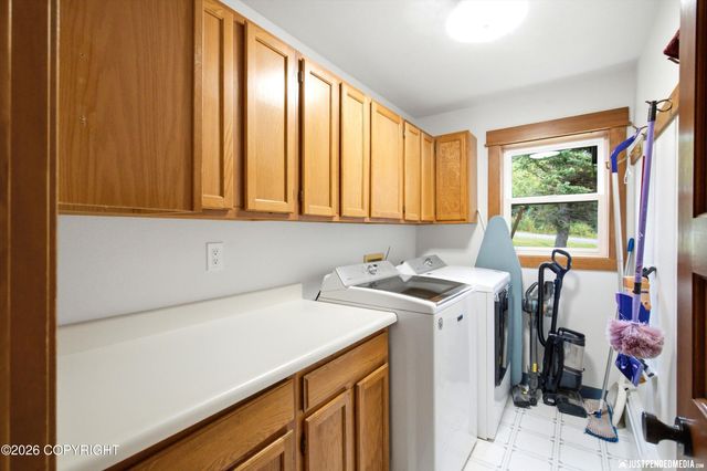 9321 Snow Bear Drive, Anchorage, AK 99516