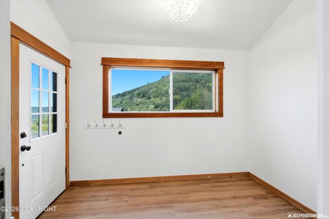 9321 Snow Bear Drive, Anchorage, AK 99516