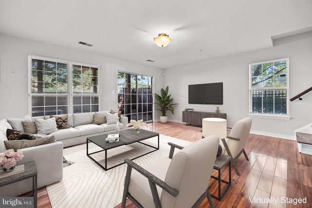 101 MARTIN LN, Alexandria, VA 22304