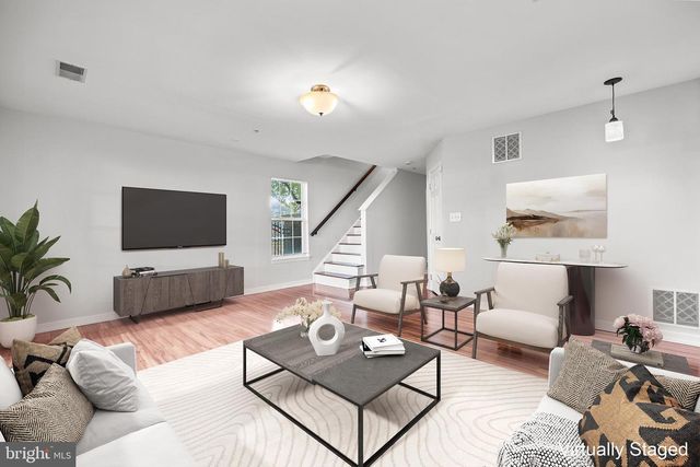 101 MARTIN LN, Alexandria, VA 22304