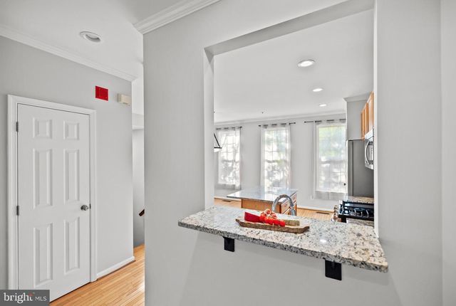 101 MARTIN LN, Alexandria, VA 22304