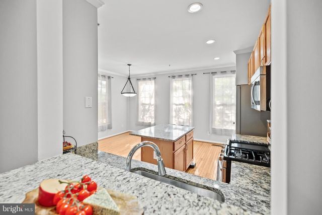101 MARTIN LN, Alexandria, VA 22304
