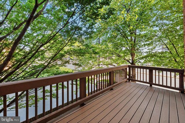 101 MARTIN LN, Alexandria, VA 22304