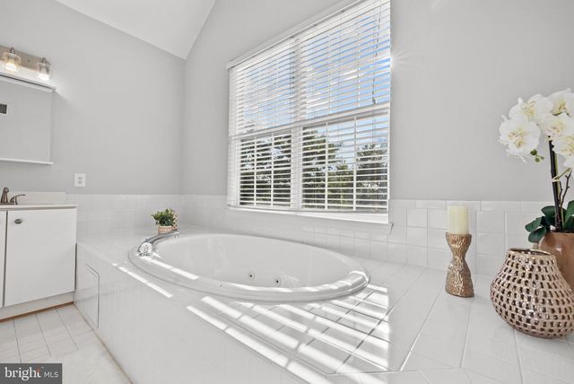 101 MARTIN LN, Alexandria, VA 22304