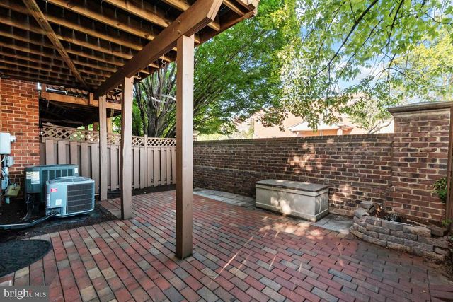101 MARTIN LN, Alexandria, VA 22304