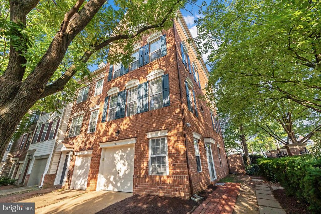 101 MARTIN LN, Alexandria, VA 22304