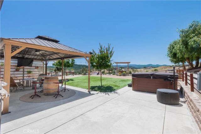 3415 Lakeside Village Drive, Paso Robles, CA 93446