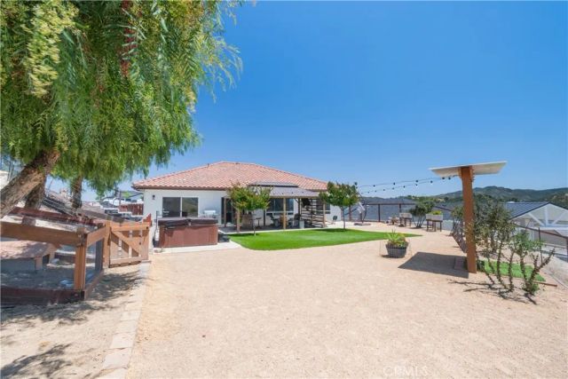 3415 Lakeside Village Drive, Paso Robles, CA 93446