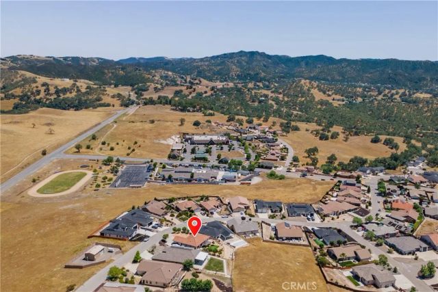3415 Lakeside Village Drive, Paso Robles, CA 93446
