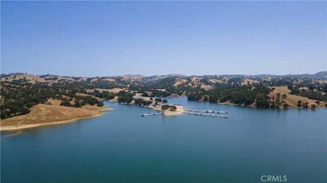 3415 Lakeside Village Drive, Paso Robles, CA 93446