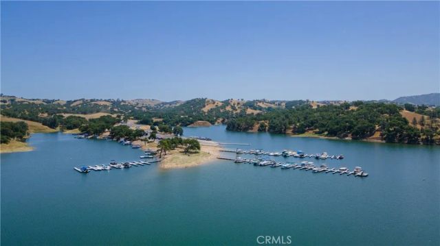 3415 Lakeside Village Drive, Paso Robles, CA 93446