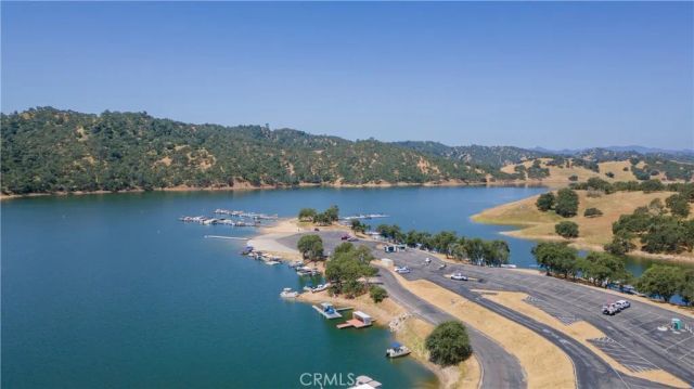 3415 Lakeside Village Drive, Paso Robles, CA 93446