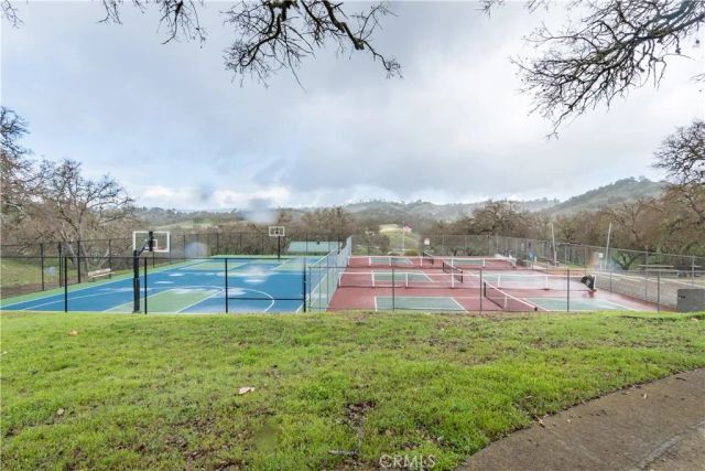 3415 Lakeside Village Drive, Paso Robles, CA 93446