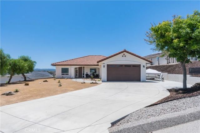 3415 Lakeside Village Drive, Paso Robles, CA 93446