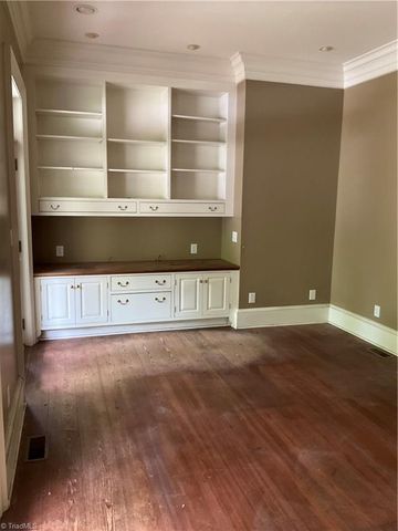 600 Barney Road, High Point, NC 27265