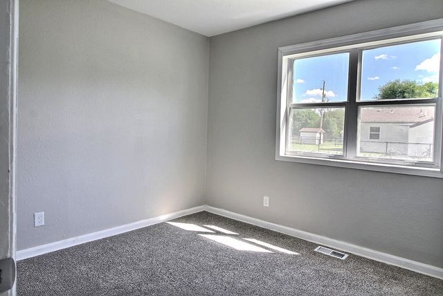 2626 N Minnesota, Wichita, KS 67219